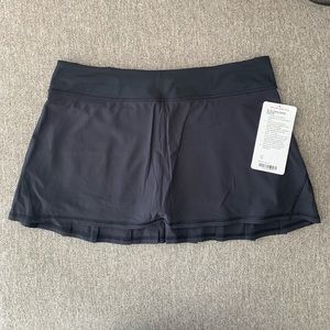 Lululemon Pace-setter skirt